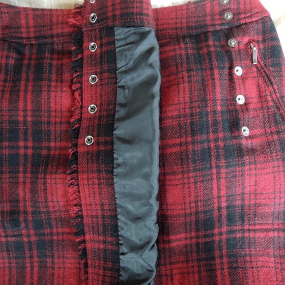 Eddie Bauer Red & Black Wool Blend Plaid Wrap Fringed Skirt 10P - Picture 5 of 9
